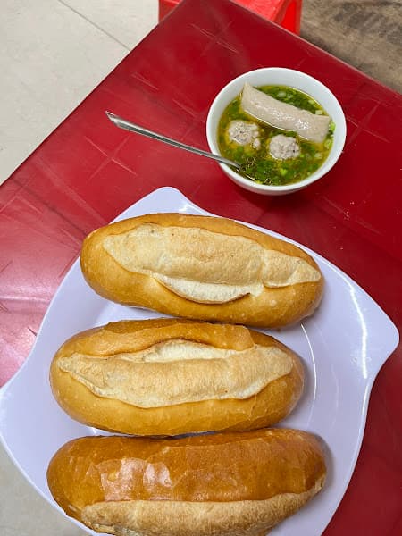 Hình ảnh Bánh mì xíu mại Bà Thoa - 3