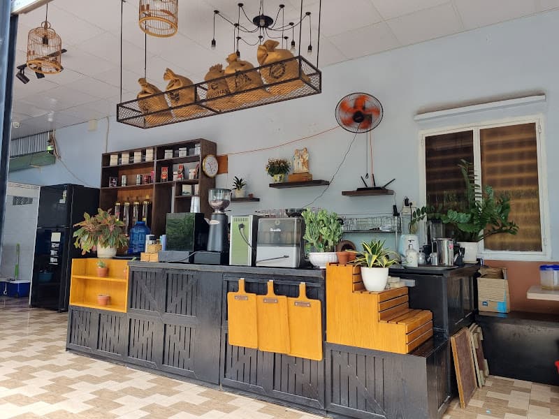 Cà Phê Cháy Coffee