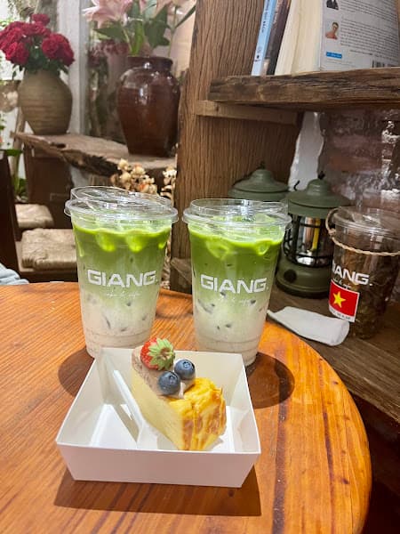 Hình ảnh Giang. BAKERY & CAFE - 2