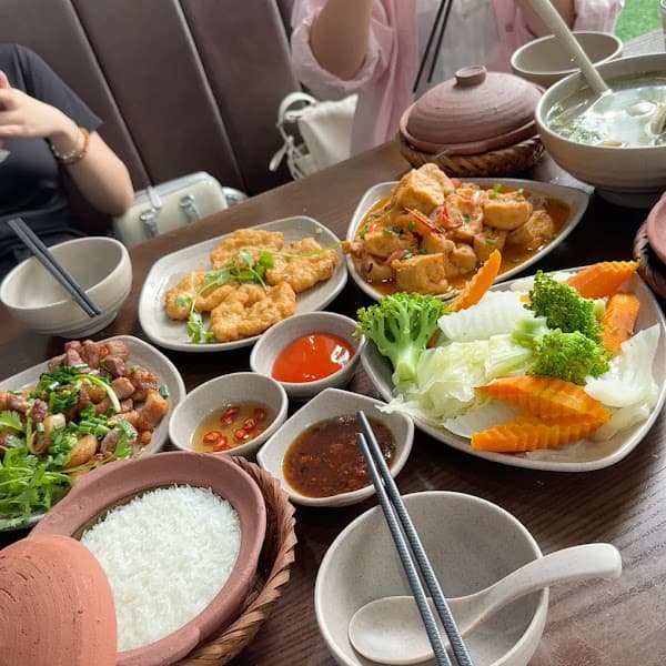 Hình ảnh CƠM NIÊU HẠ LONG - BACK COFFEE - 2