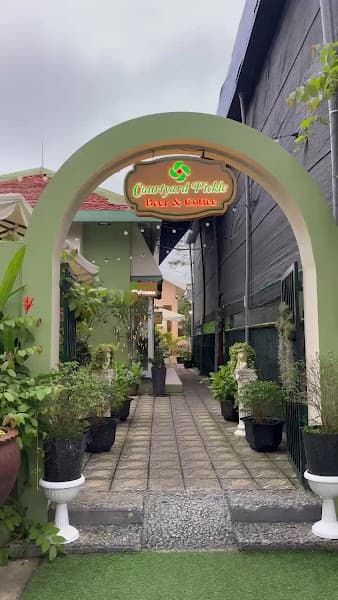 Hình ảnh Courtyard Pickle - 3