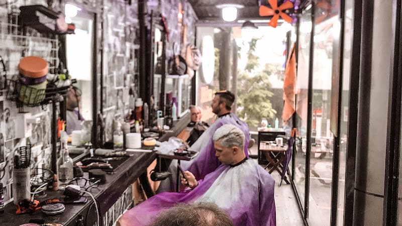 Ảnh bìa Hẻm Barber Shop ( Cắt Tóc + Taxi Huế )