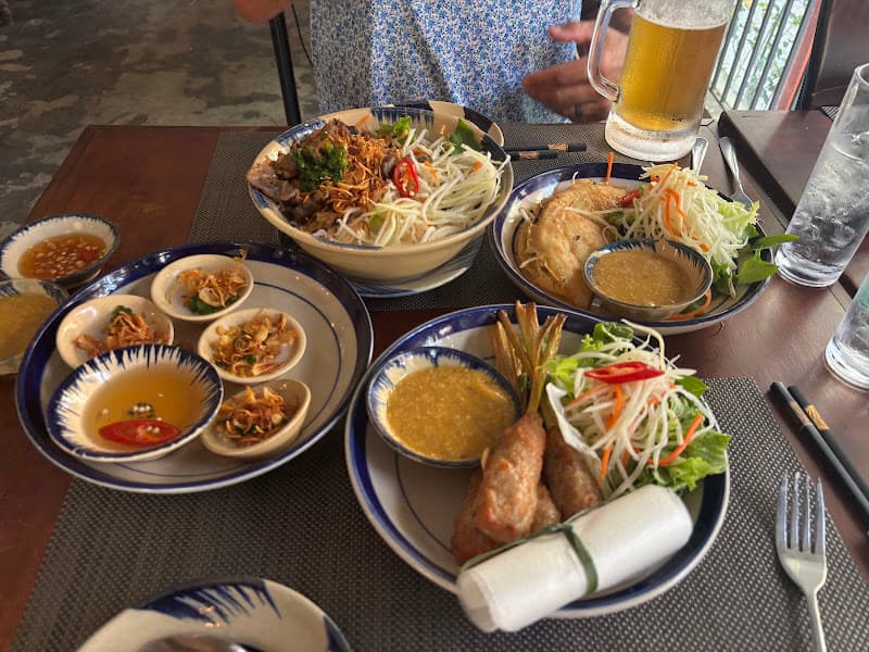 Hình ảnh Nhà hàng Bánh Gánh - 4