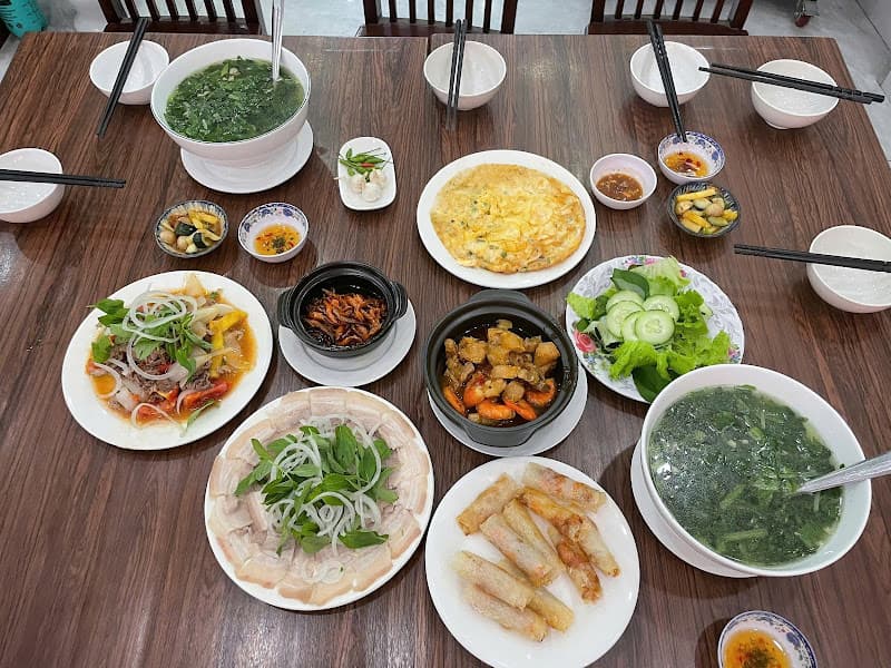 Hình ảnh Quán Cơm Dũng Cây Gòn - 2