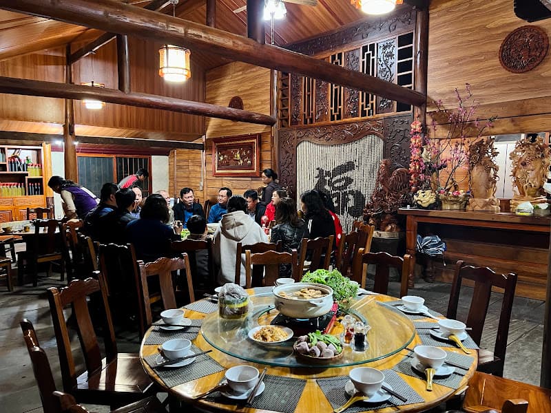 Ảnh bìa Nhà Hàng hang động Núi Đỏ 2