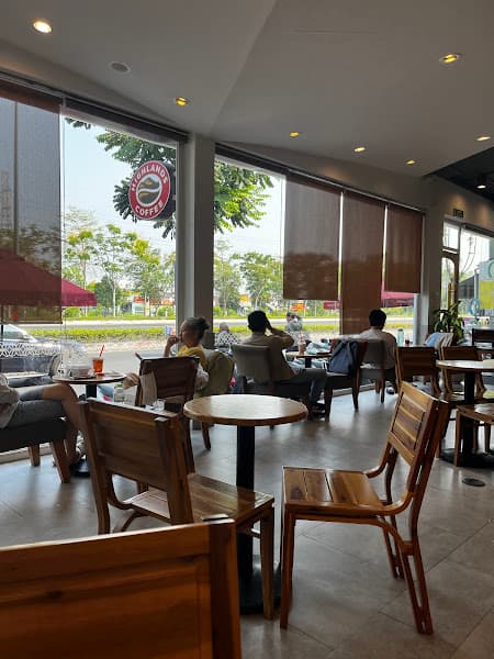 Hình ảnh Highlands Coffee Phạm Văn Đồng - 2