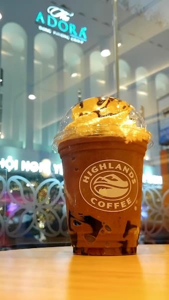 Hình ảnh Highlands Coffee Bưu Điện Tân Bình - 2