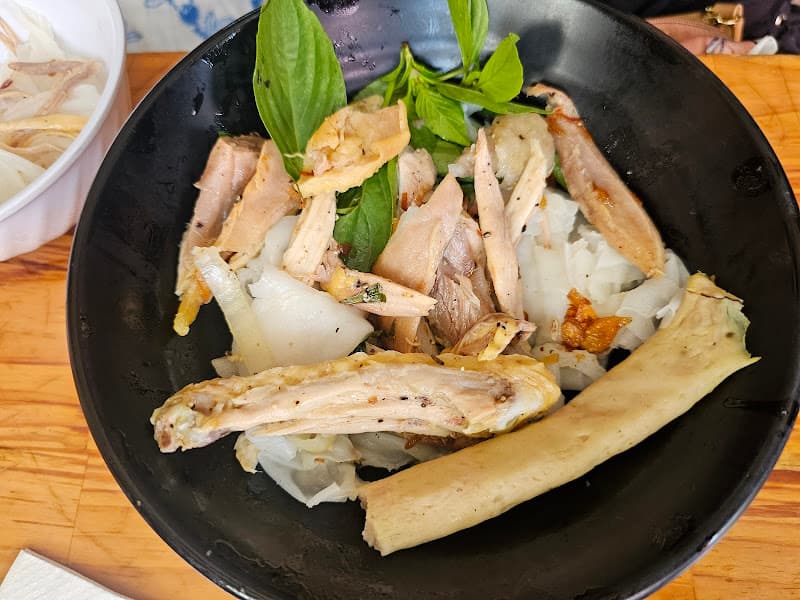 Hình ảnh Bánh ướt lòng gà LONG - 3