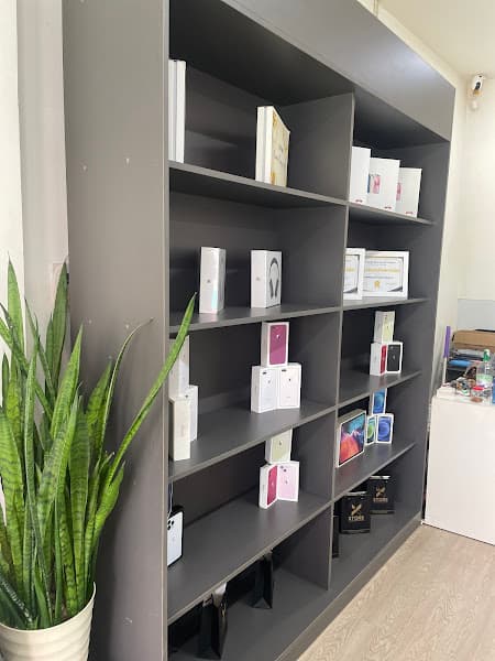 Hình ảnh X Store - iPhone Uy Tín - 217 Quang Trung, Quảng Ngãi - 3
