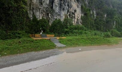 Di tích Chiến thắng Lũng Phầy