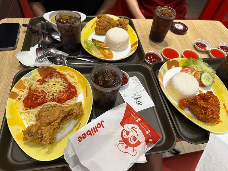 Hình ảnh Jollibee Nguyễn Khuyến - 2