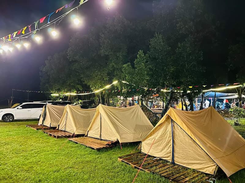 Sáu Camping