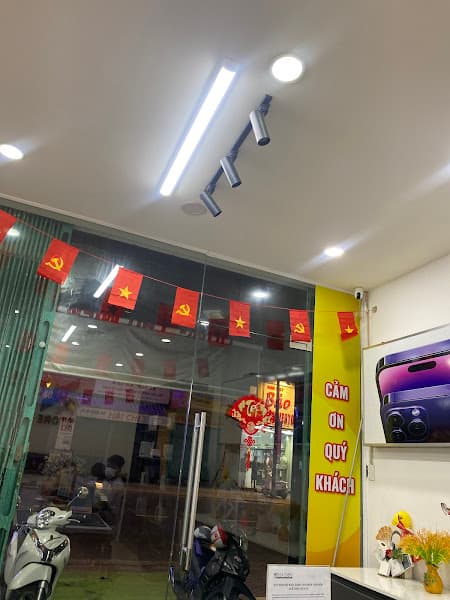 X Store - iPhone Uy Tín - 217 Quang Trung, Quảng Ngãi