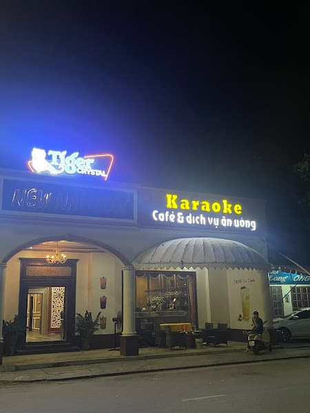 Ảnh bìa KARAOKE NAM SƠN - HẠ LONG