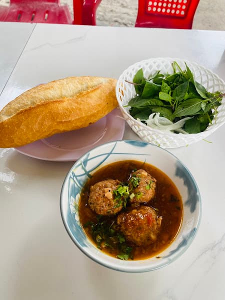 Hình ảnh Bánh mì bò kho, xíu mại - 2