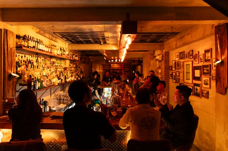 The Alley Cocktail Bar & Kitchen