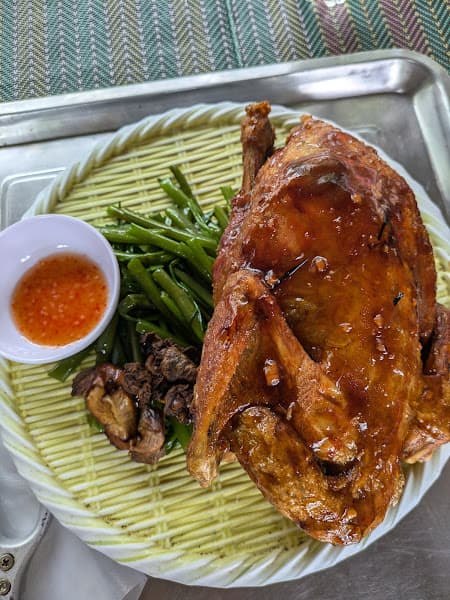 Hình ảnh Gà đốt rey nhỏ quán ăn gia đình - 4