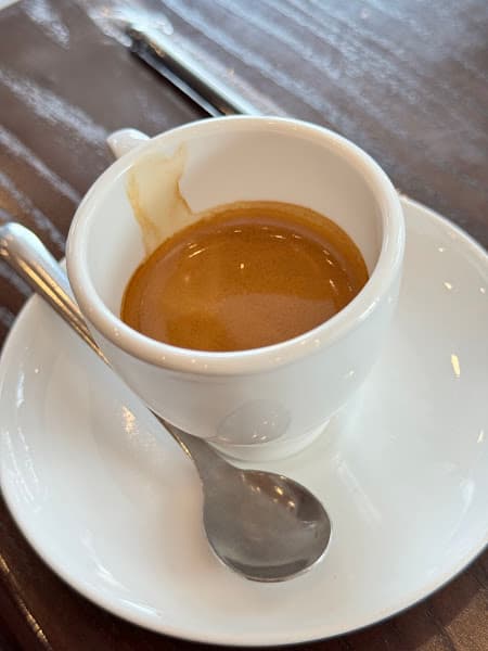 Hình ảnh Hoàng Coffee - 3