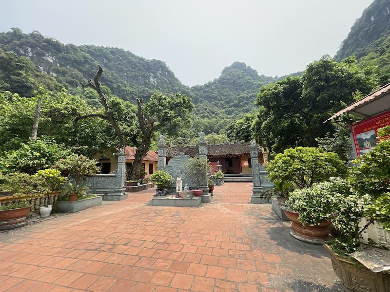 Hình ảnh Đền Vực Vông - 3