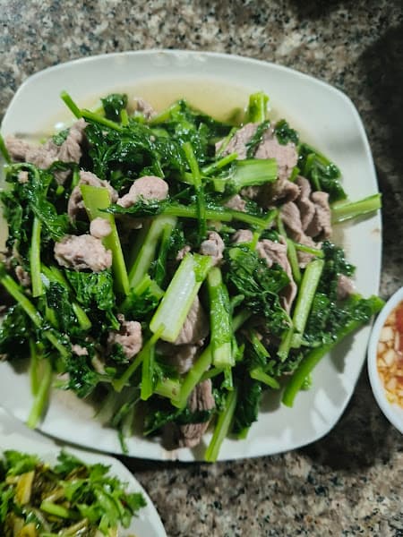 Hình ảnh Quán cơm phở Sáu Hoạch (km45) - 3