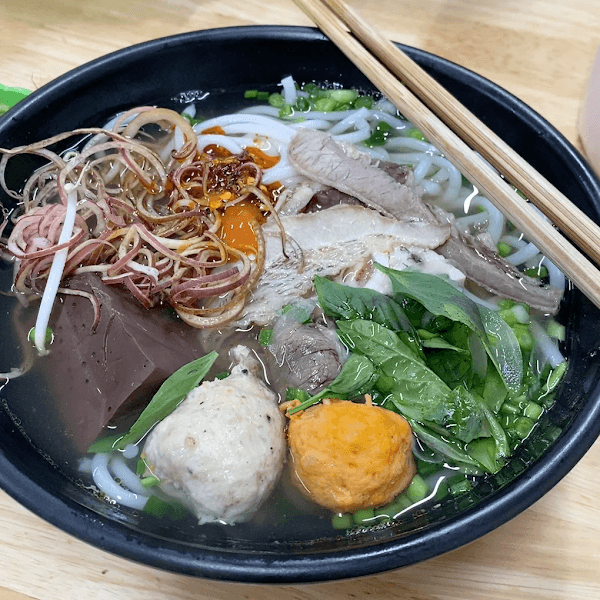 Hình ảnh Bún Bò Huế Thử Là Ghiền - 3