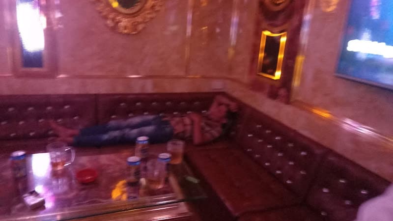 Quán Karaoke Miền