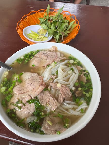 Hình ảnh Mr. QUẾ Beef Pho - Bun Cha Vietnamese Restaurant Da Nang - 4