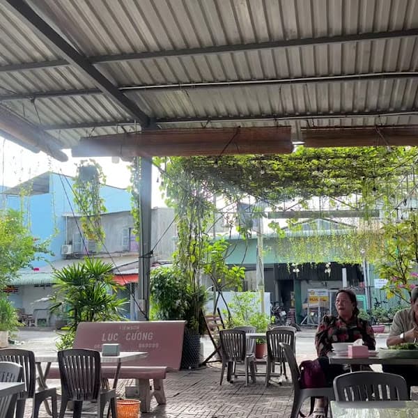 Ảnh bìa Phở Cô Út Hai Hiển