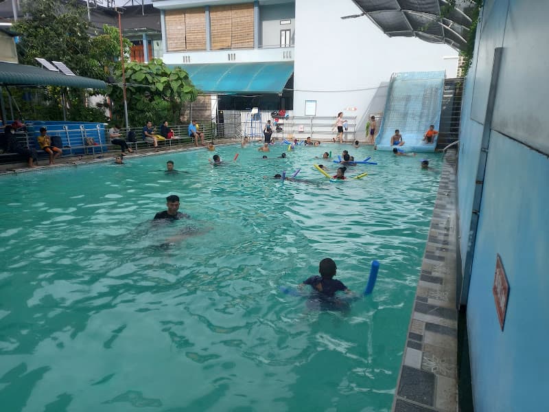 Hình ảnh Bể bơi Hoàng Gia - 7