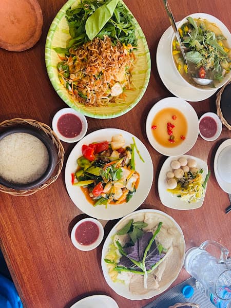 Hình ảnh Nhà Hàng Vuông Tròn - 4