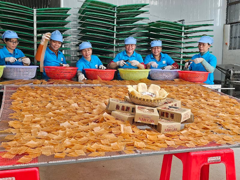 Hình ảnh Bánh Phồng Tôm Năm Căn - 3