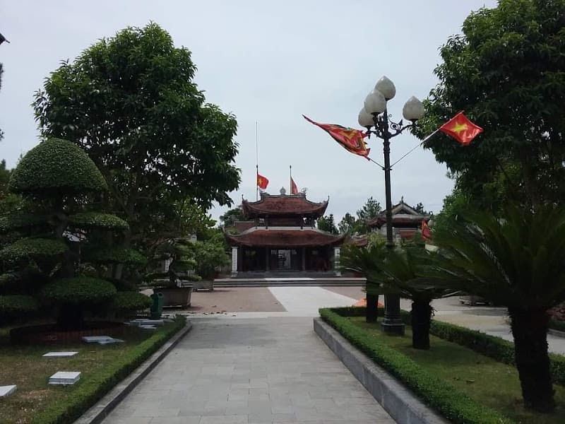 Hình ảnh Đền Thờ Vua Quang Trung. - 4