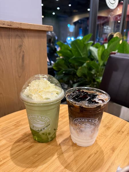 Hình ảnh Highlands Coffee 707 Phạm Văn Thuận Đồng Nai - 2