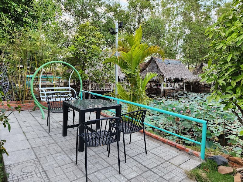 Ảnh bìa Quán ăn ao cá