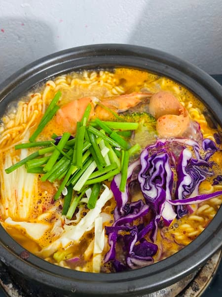 Hình ảnh Tiệm Trà Tháng 6 - 3