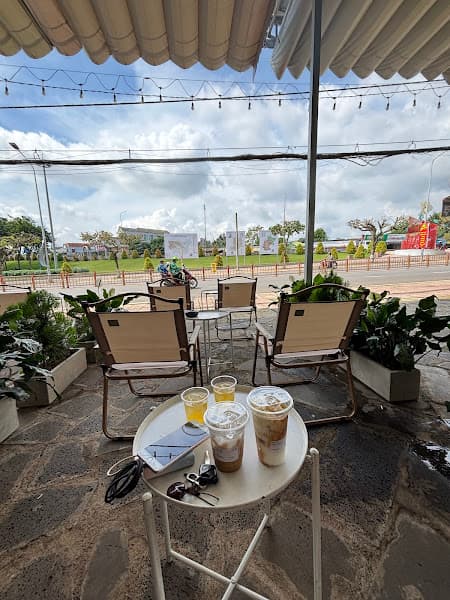 Hình ảnh Divine Pickleball & Cafe - 3