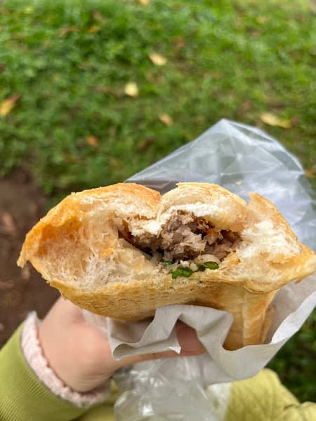 Ảnh bìa Bánh mì xíu mại Hương