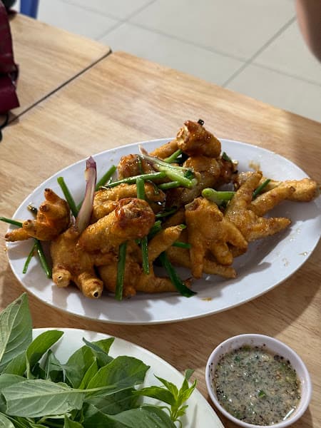 Hình ảnh Lẩu gà lá é Thúy Hiếu - 2