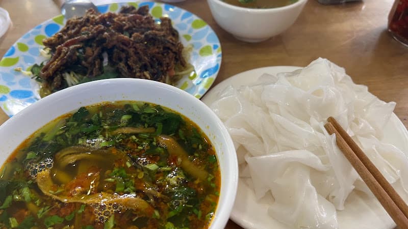 Hình ảnh O Lài - Lươn đồng xứ Nghệ (anh cậu chủ) - 3