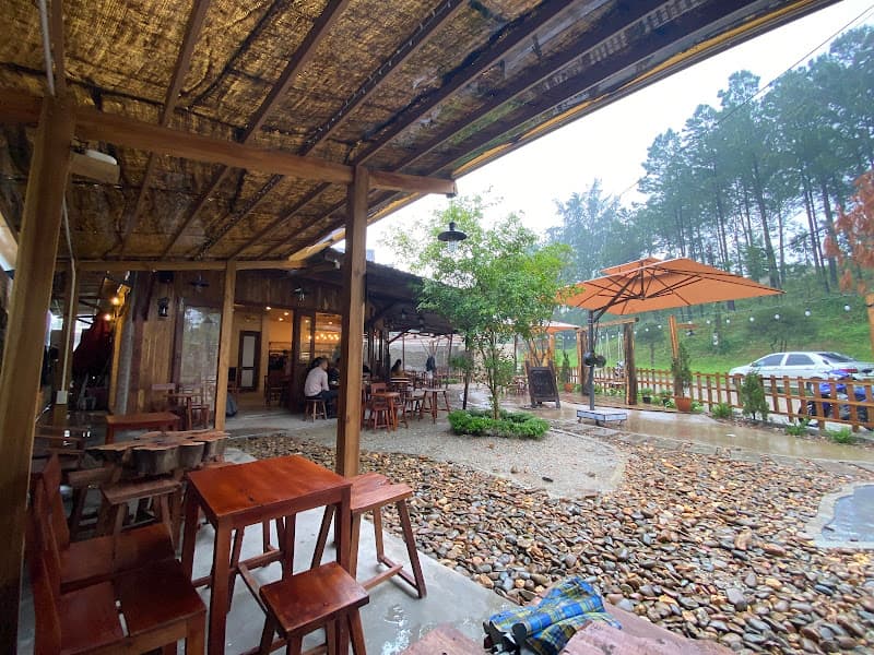 Tiệm Cà Phê Dốc Xanh