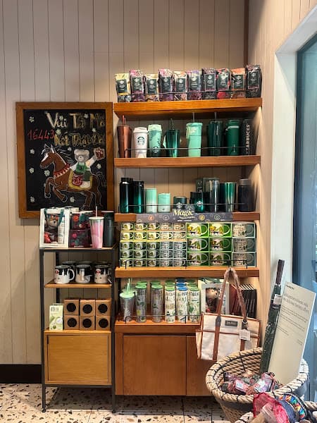 Hình ảnh Starbucks Vinpearl Safari Phú Quốc - 4