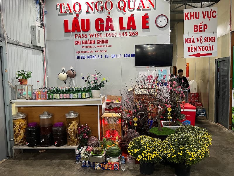 Hình ảnh Tao Ngộ Quán - Lẩu Gà Lá É số 10Bis 3/4 - 4