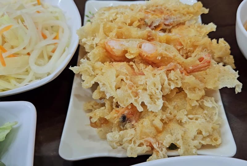 Hình ảnh Bánh tôm bà Lộc - 4