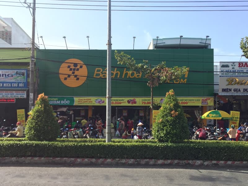 Siêu thị Bách hóa XANH Trần Hưng Đạo