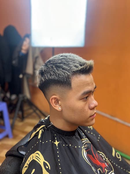 Ảnh bìa TRƯỜNG BARBER