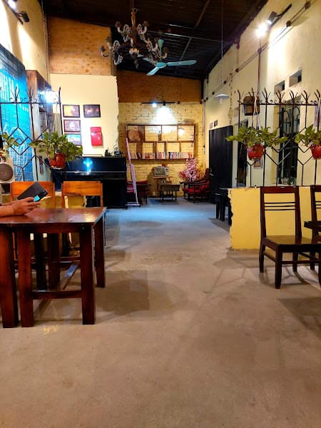 Hình ảnh Life and Time Coffee - 2