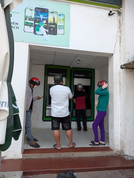 Hình ảnh Ngân Hàng Tmcp Ngoại Thương Việt Nam - Vietcombank - 3