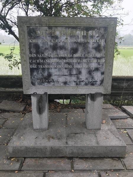 Hình ảnh Khu di tích lịch sử Đền Sầy - 4