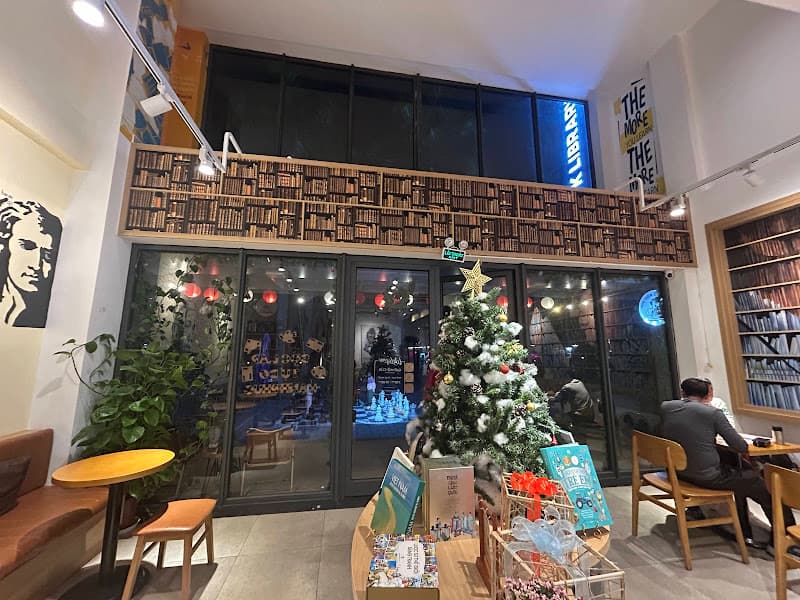 Hình ảnh Thư viện OTK Cafe - 2