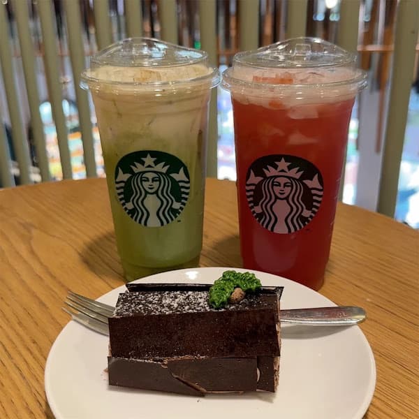 Hình ảnh Starbucks Lê Hồng Phong - 3